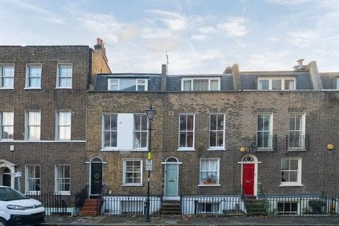 Pratt Walk, Kennington, London, SE11